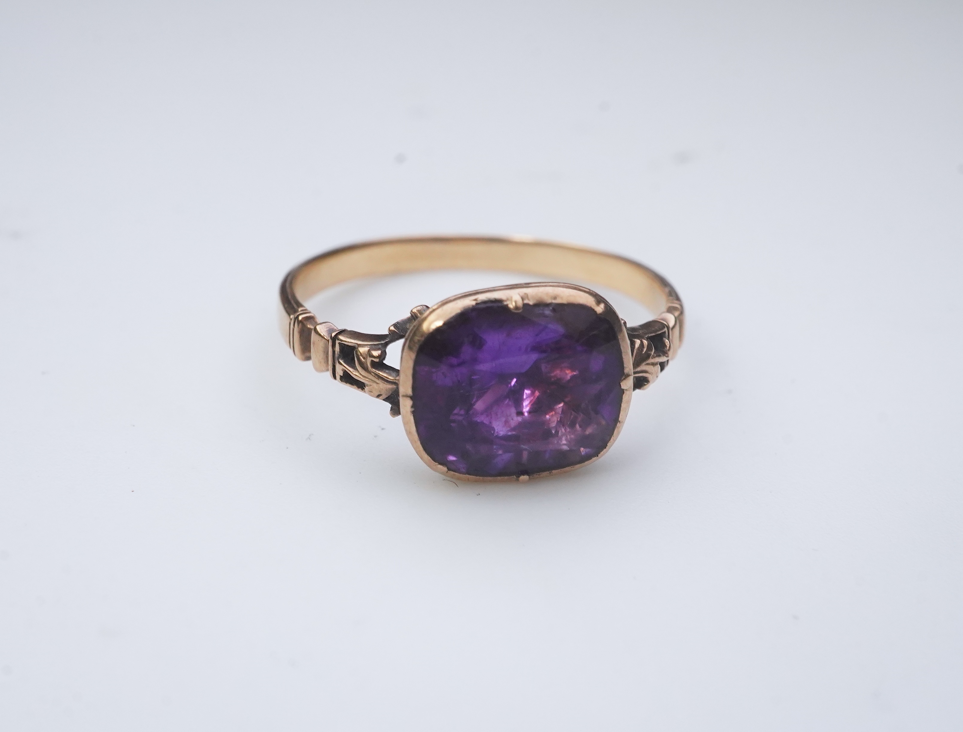 A George III amethyst ring, late 18th/early 19th century